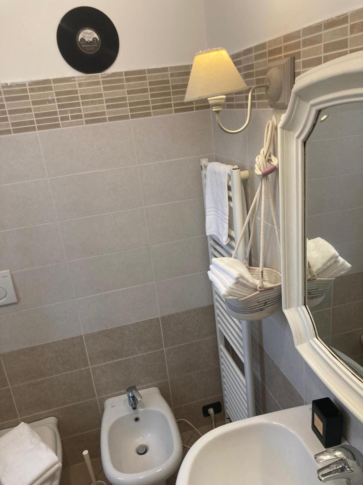Casa Bellaria, Monzambano Colline Moreniche Del Lago Di Garda Exteriör bild