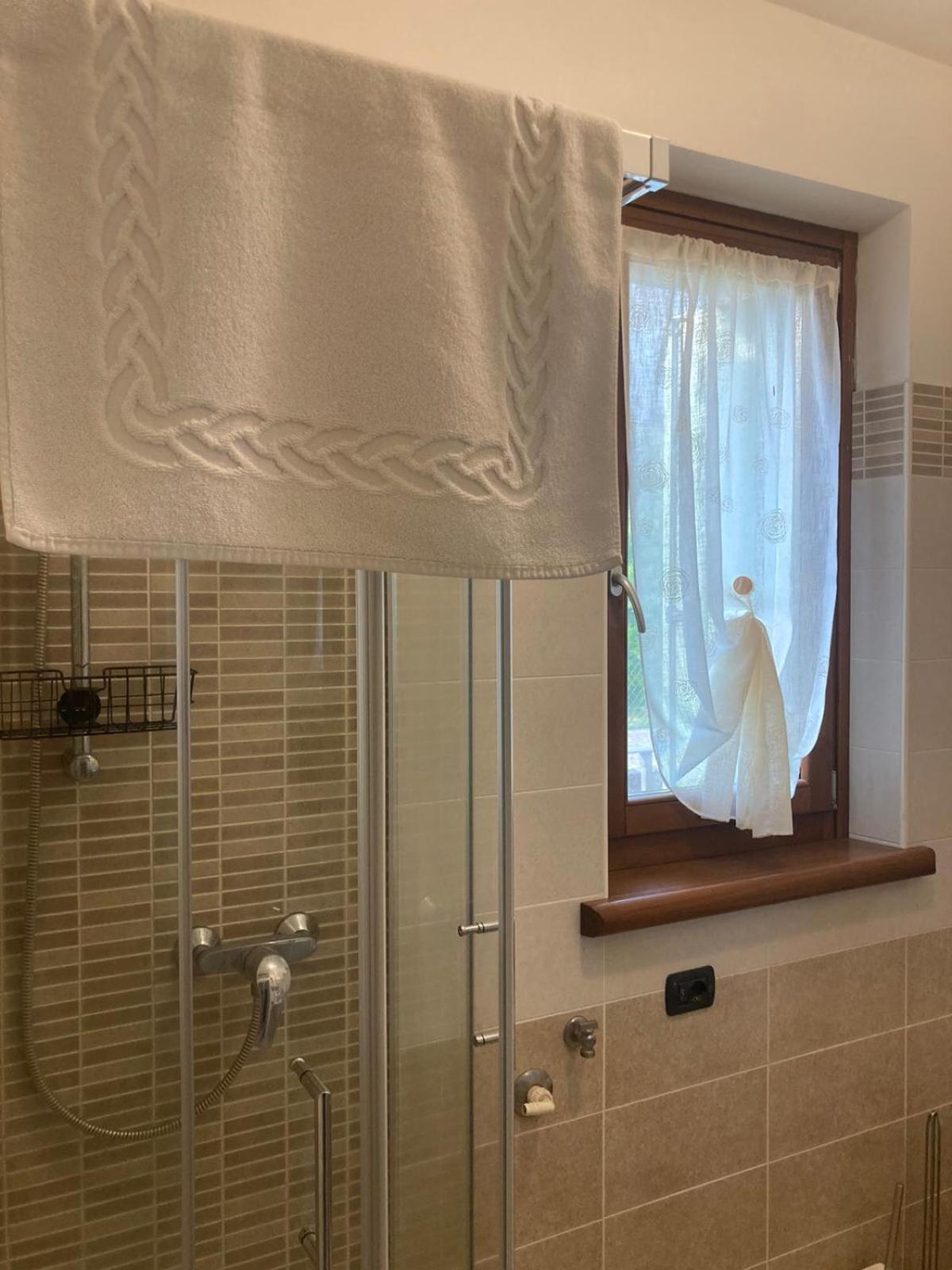 Casa Bellaria, Monzambano Colline Moreniche Del Lago Di Garda Exteriör bild