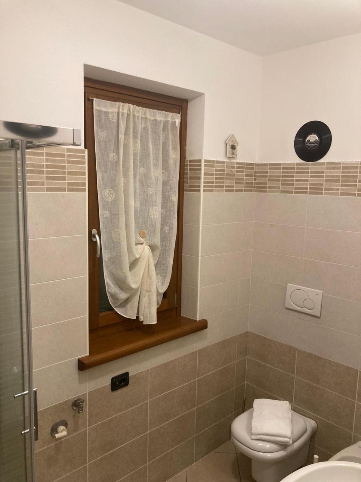 Casa Bellaria, Monzambano Colline Moreniche Del Lago Di Garda Exteriör bild